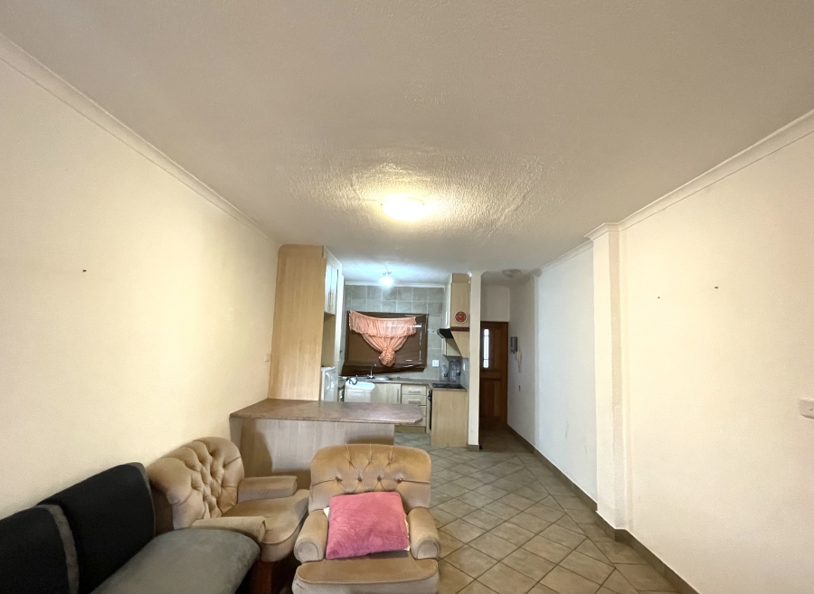 To Let 2 Bedroom Property for Rent in Wavecrest Eastern Cape